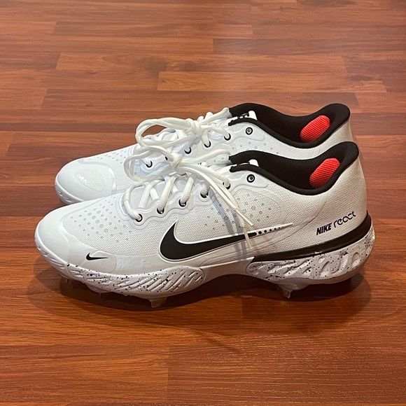 Nike Alpha Huarache Elite 3 Low ‘White Black’ (size mens 8/wmns 9.5) - Picture 2 of 6